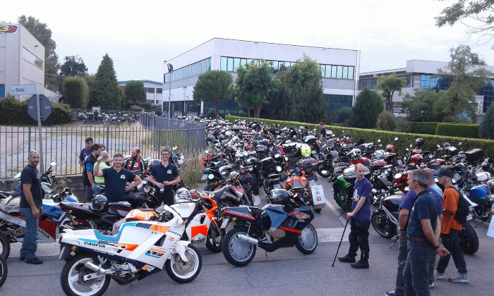 Cinque 125 in Notturna